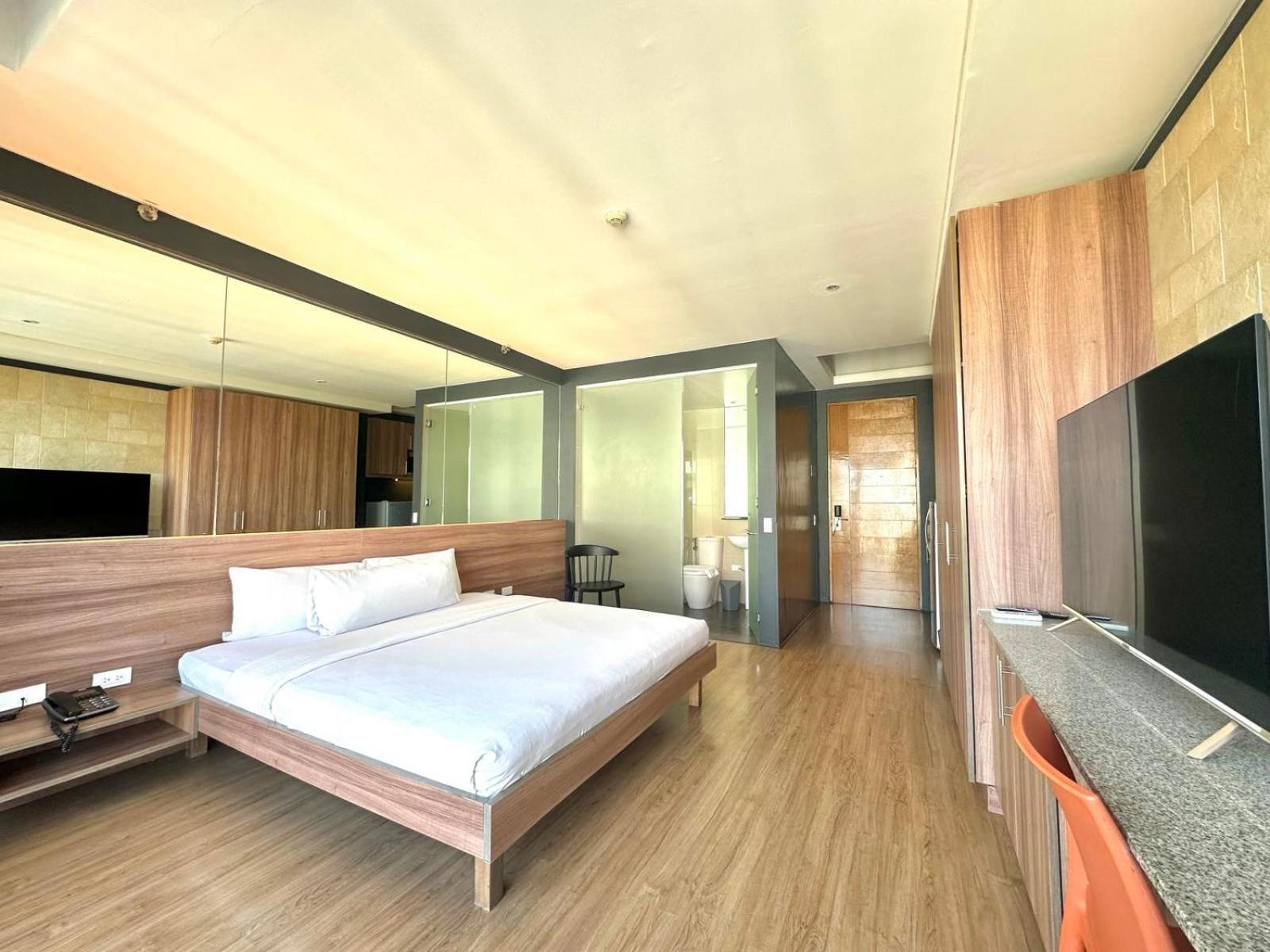 Azumi Boutique Hotel Muntinlupa City Exterior photo