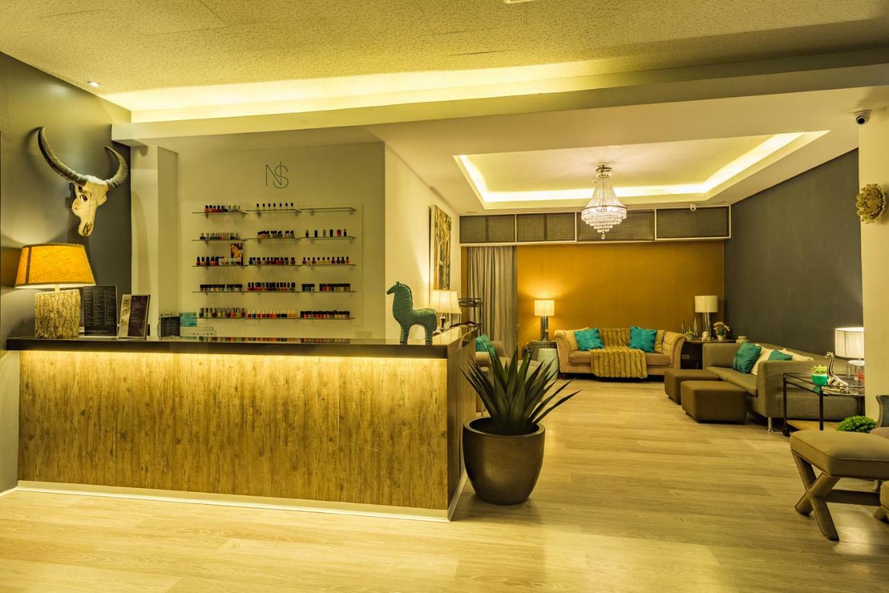 Azumi Boutique Hotel Muntinlupa City Exterior photo